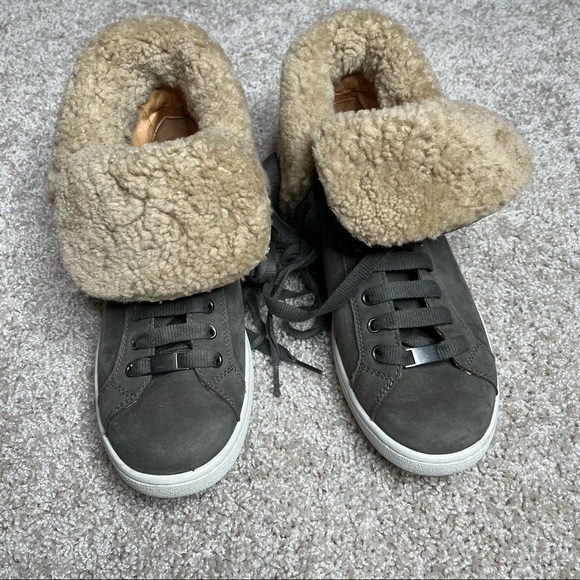 UGG Shoes - UGG Starlyn Sneakers